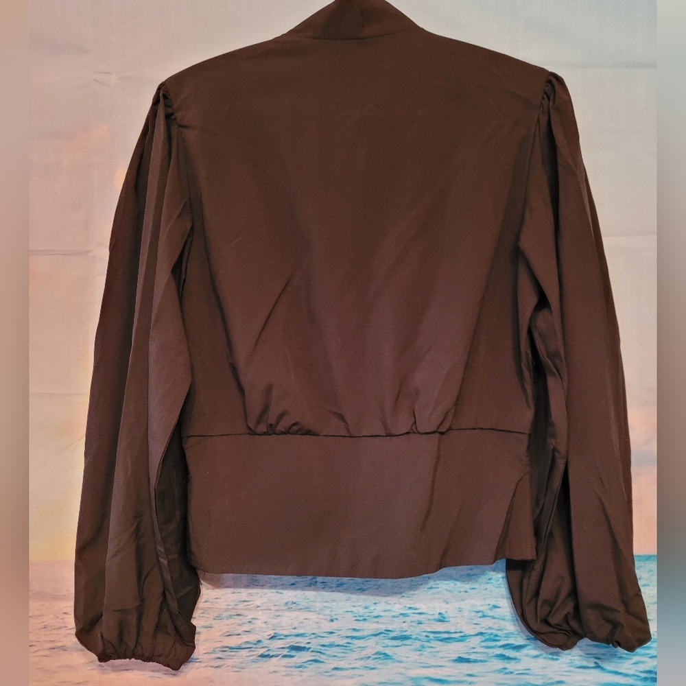 Retro look button up top ~ Large - Picture 2 of 3